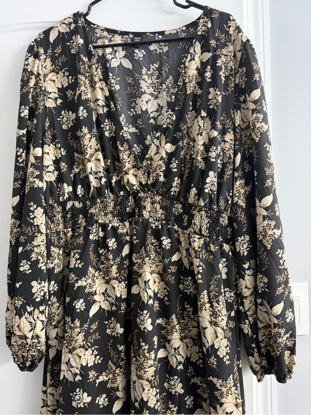 SHEIN Black Floral V-Neck Long Sleeve Dress